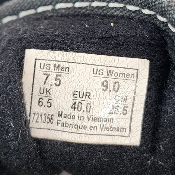 Vans Men's Classic Black & White Low Top Lace Up Causal Sneakers, sz 7.5 - Picture 3 of 7